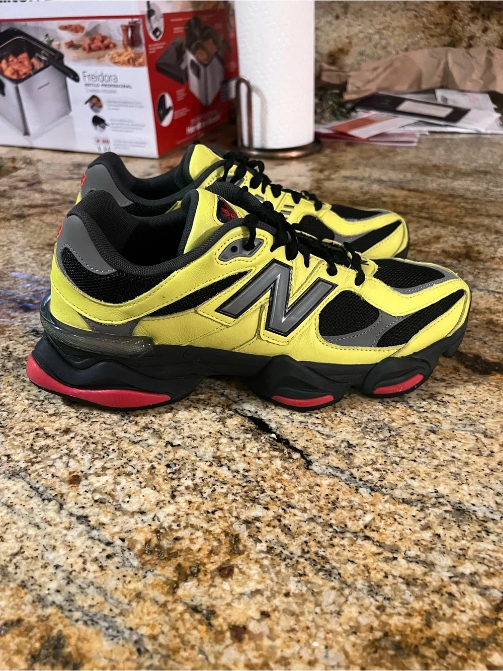 New Balance 9060 “Tea Tree” Neon Yellow Black Men’s Size 10 U9060NRG